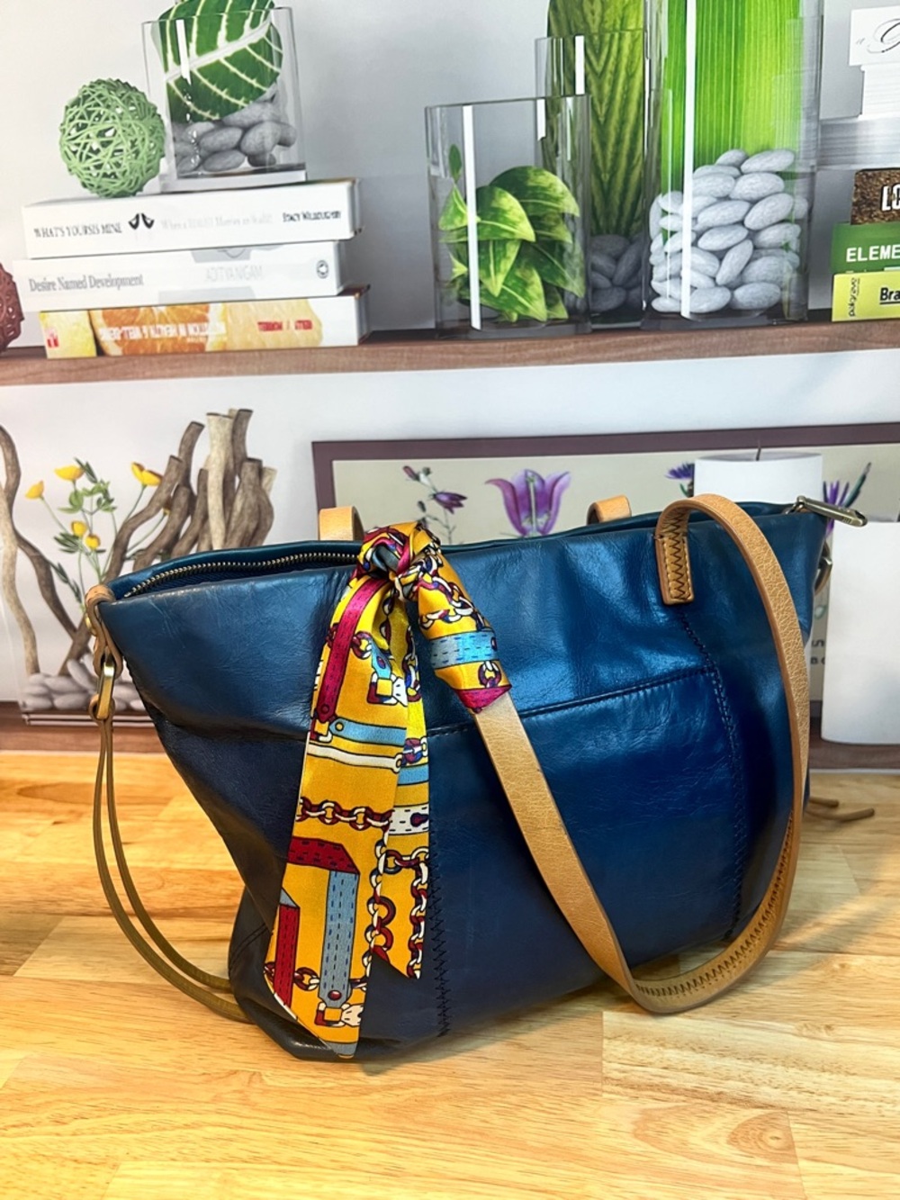 HOBO Cecily Leather Tote Shoulder Bag in Deep Teal Blue with Tan Straps - Picture 8 of 12